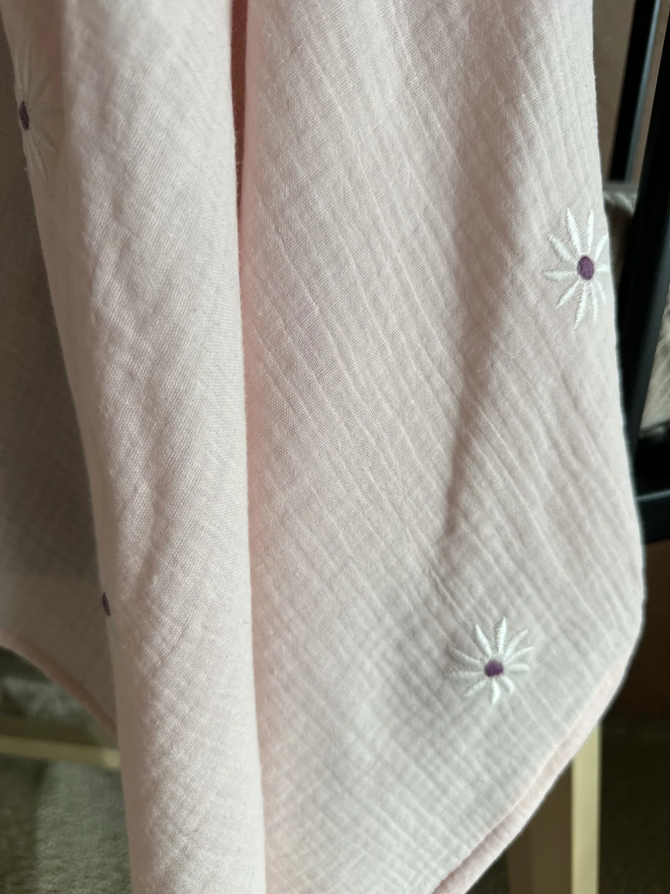 Hydrofiele doek - Geborduurde zon Roze